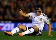 VALENCIA, SPAIN - FEBRUARY 13:  Enzo Perez of Valencia reacts on the pitch during the La Liga match between Valencia CF and RCD Espanyol at Estadi de Mestalla on February 13, 2016 in Valencia, Spain.  (Photo by Manuel Queimadelos Alonso/Getty Images)